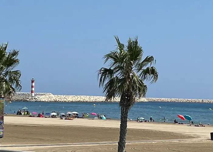 T2 Climatisé, 5 Pers, Parking Protégé, Front De - Fr-1-797-38 Port-la-Nouvelle